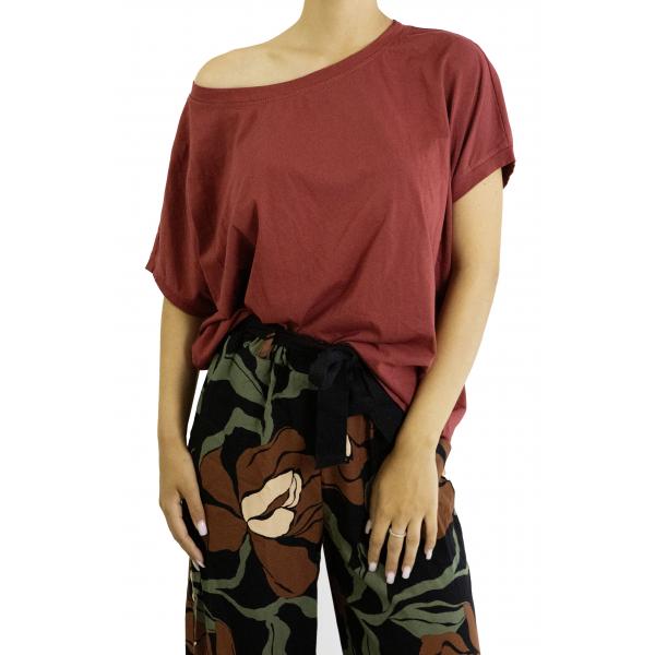T-shirt tinta unita  morbida con spalla regolabile 